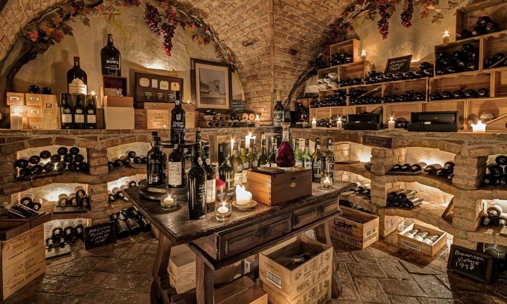 2.WineCellar_PortWines[1]