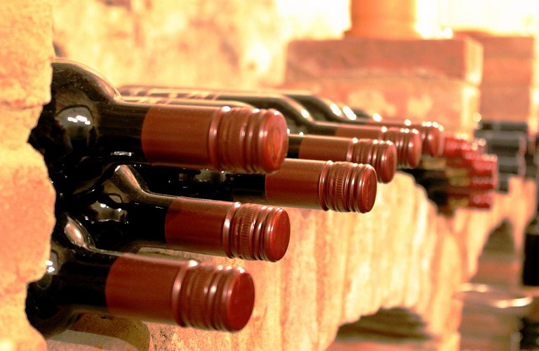 wine-ge565e10b4_1280-1