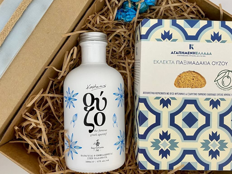 Kosteas-Ouzo-Greek-Gift-Set-Biscuits